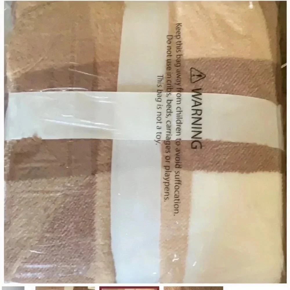 Plaid Sherpa Throw Blanket 50” x 60”